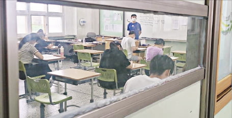 [테샛 공부합시다] 수상자 발표 고교 1위 구암고 김예결·주니어 1위 해강중 표하민