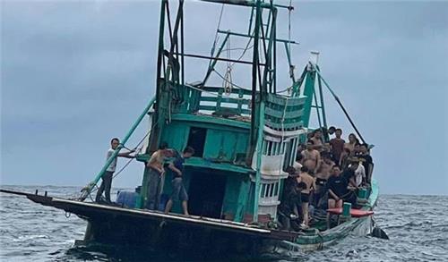 캄보디아 해상서 목선 침몰…중국인 1명 사망·21명 실종(종합)