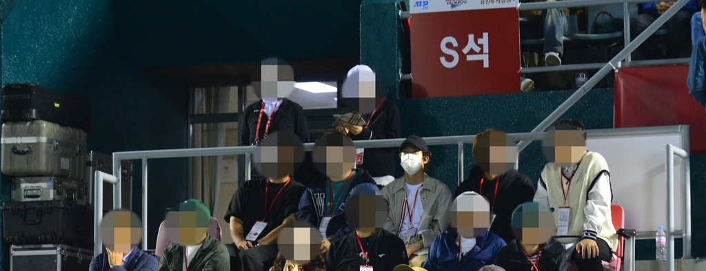 코리아오픈 테니스 톱 시드 루드 8강 진출…BTS 멤버 진 관전(종합)
