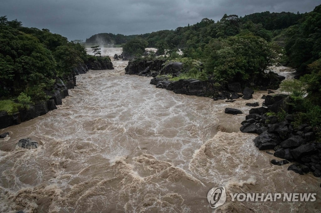 日, 난마돌에 1명 사망·69명 부상…미야자키현 1000㎜ 폭우