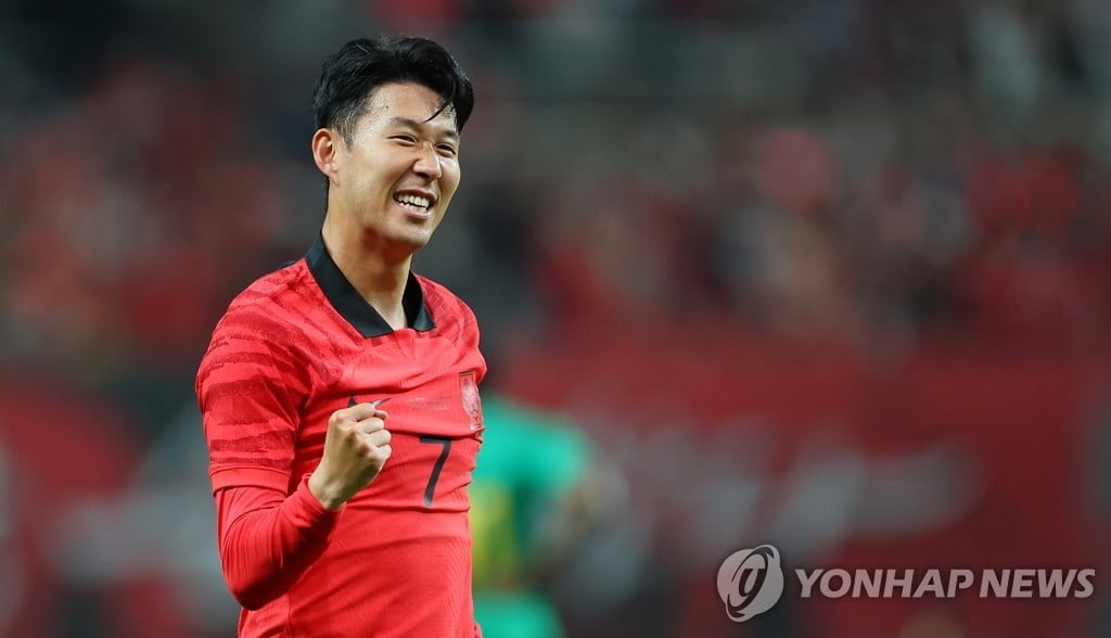 캡틴 손흥민 '헤더 결승골'…벤투호, 카메룬에 1-0 승리