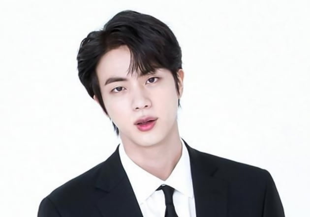 방탄소년단 진, 샤잠 '글로벌 주간 톱10' 14주 '톱2'.. K팝 최초·최장 기록 자체 경신