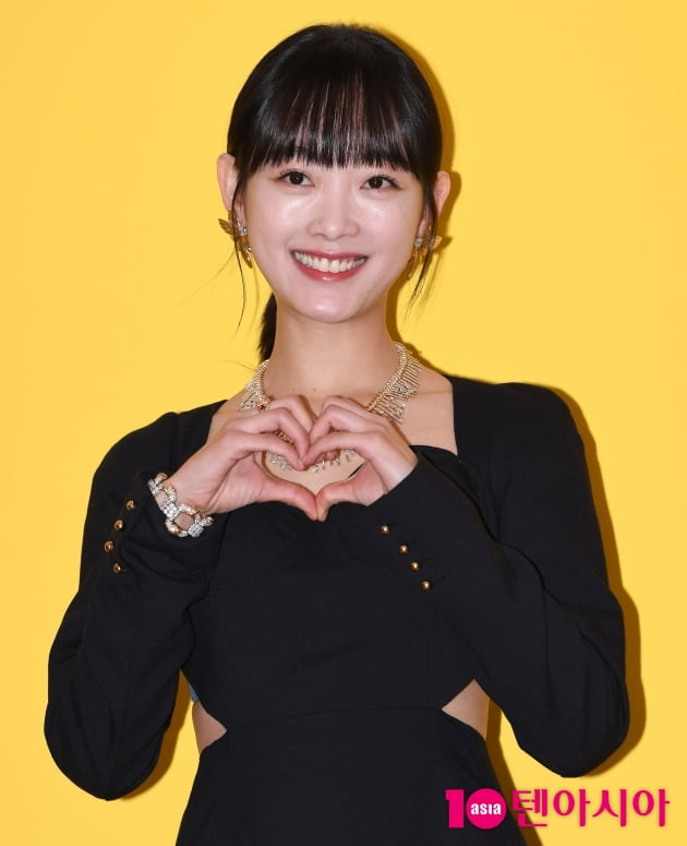 '오징어게임' 이유미, 韓배우 최초 에미상 "기분 너무 좋아, I'm so happy!”