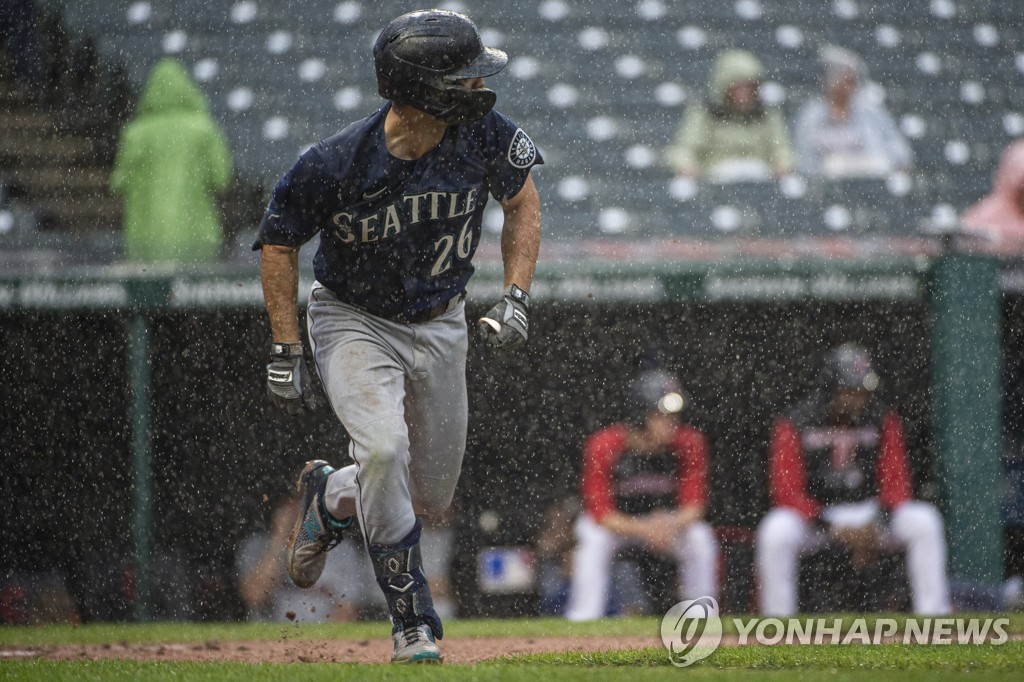 4시간33분 기다려 8시간20분 만에 끝난 MLB 시애틀-클리블랜드전