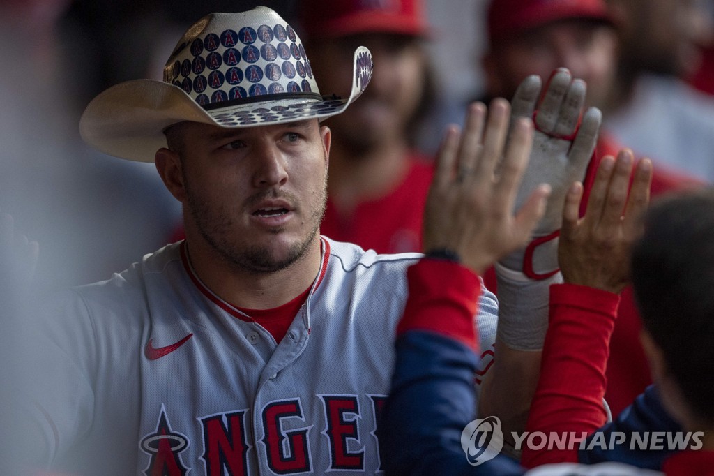 에인절스 트라우트, 7경기 연속 홈런…MLB 기록에 '-1'