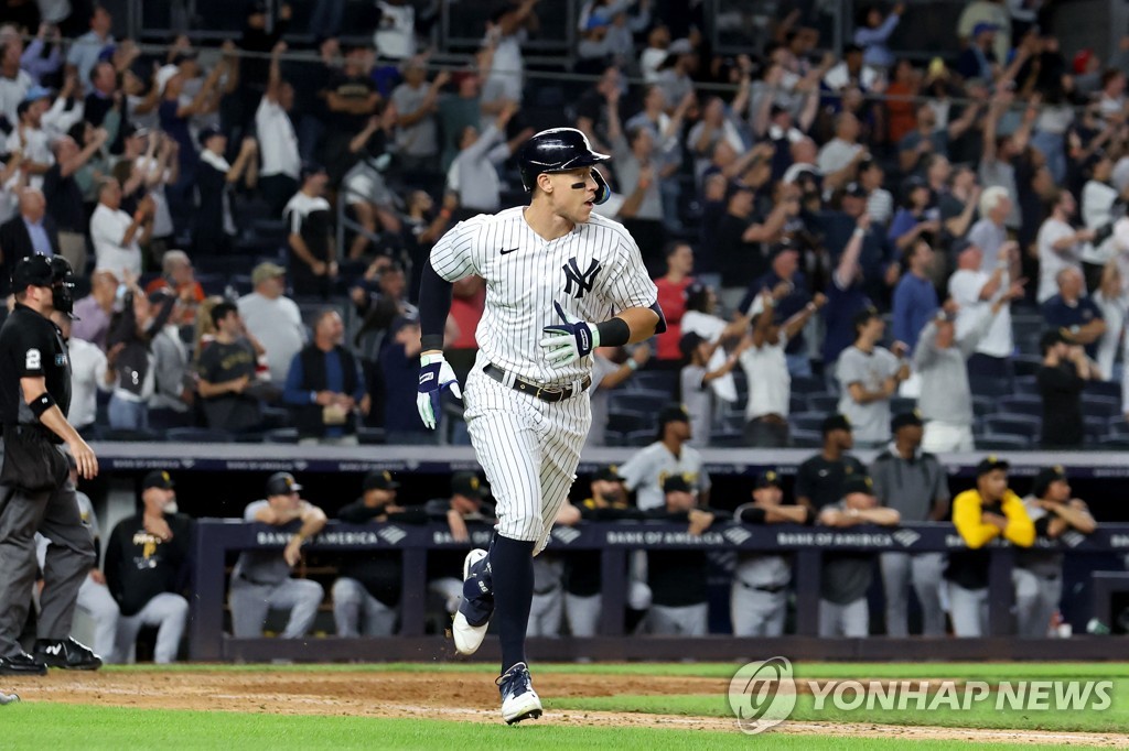 MLB 양키스 저지, 60호 홈런 '쾅'…본즈 이후 21년 만에 대기록(종합)