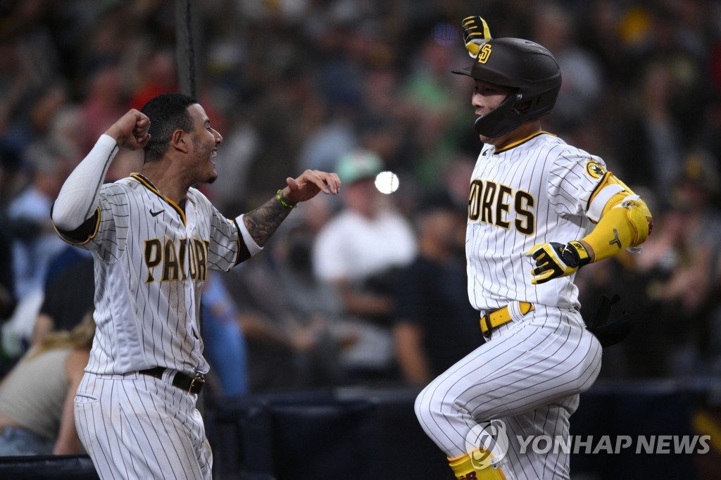 김하성, 한국 선수 두 번째 MLB 10홈런-10도루 달성(종합)