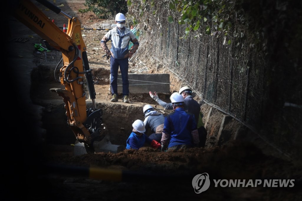 [5·18 암매장 진실] ② 5차례 발굴조사…비로소 첫 실마리