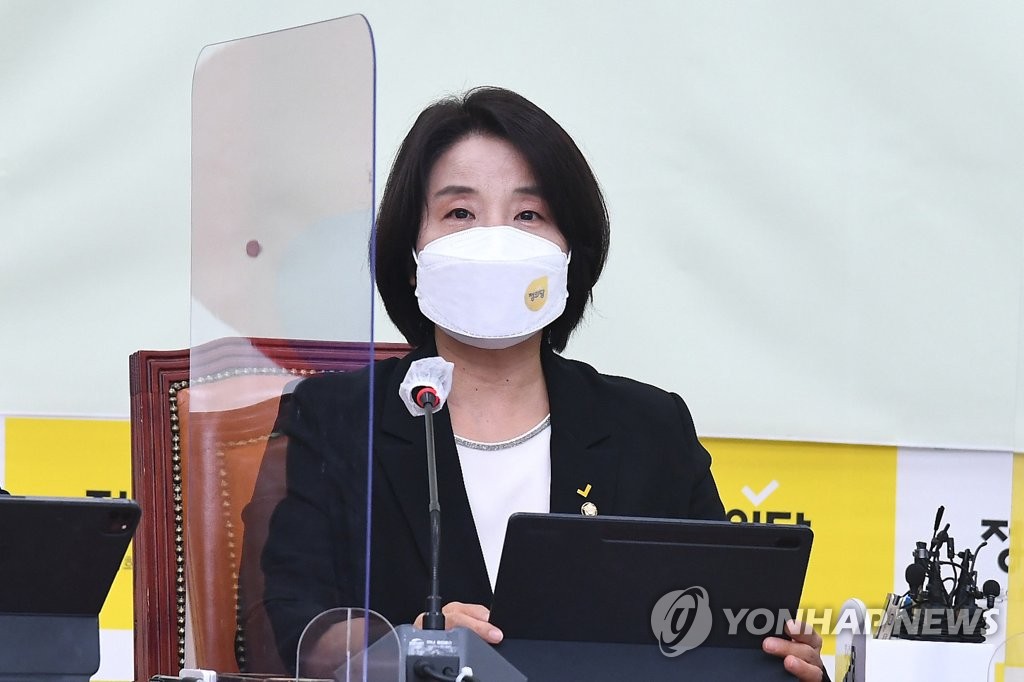 정의, '노란봉투법' 당론 발의…민주당 의원 46명 동참