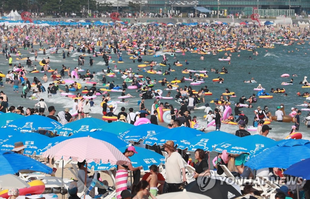 부산 7개 해수욕장 이용객 작년보다 112% 늘어