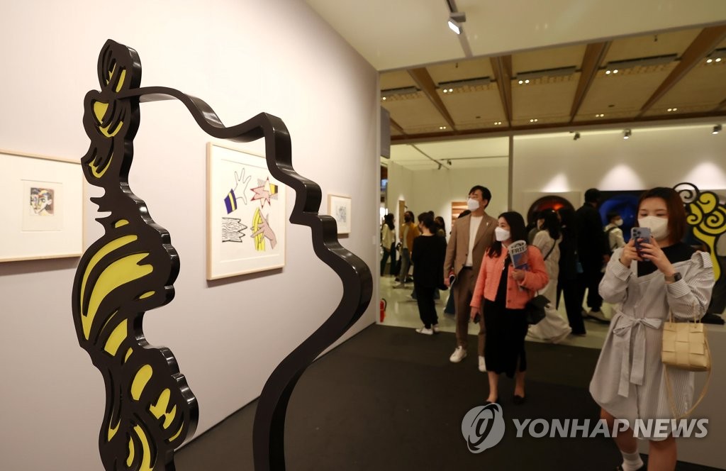"단군 이래 최대 미술장터"…프리즈·키아프, 코엑스서 개막(종합)