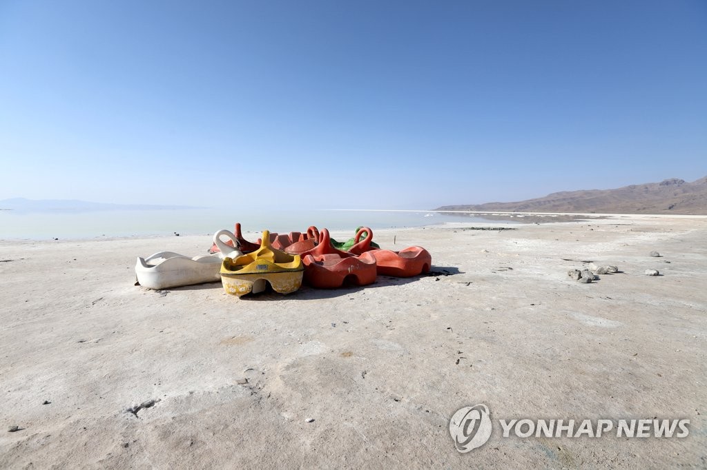 [월드＆포토] 기후변화에 메마른 사막으로 변해버린 중동 최대 호수