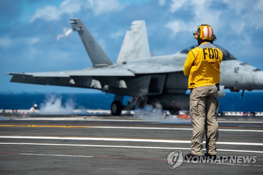 北핵위협 속 美핵항모 23일 입항…핵잠 동해 연합훈련 합류(종합)