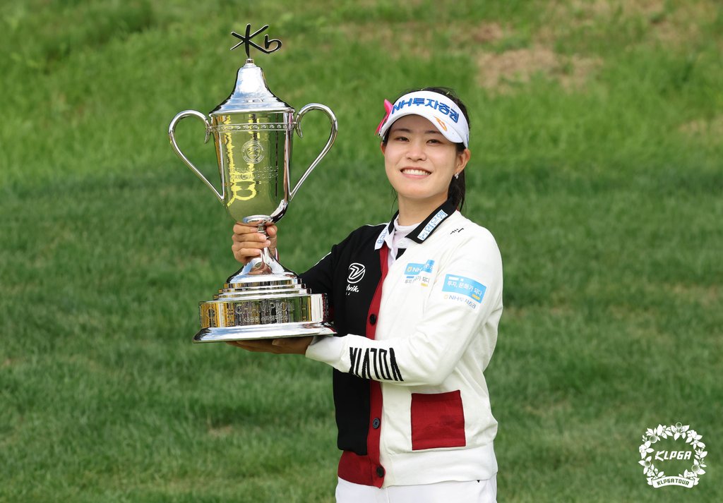 고진영, 여자 골프 세계 1위 수성…KLPGA 시즌 4승 박민지 14위