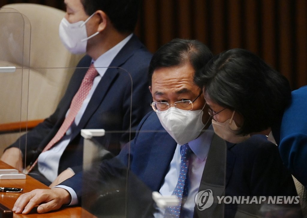 與, 이재명 연설에 "국민 갈등만 조장…개헌, 민생 블랙홀 될것"(종합)