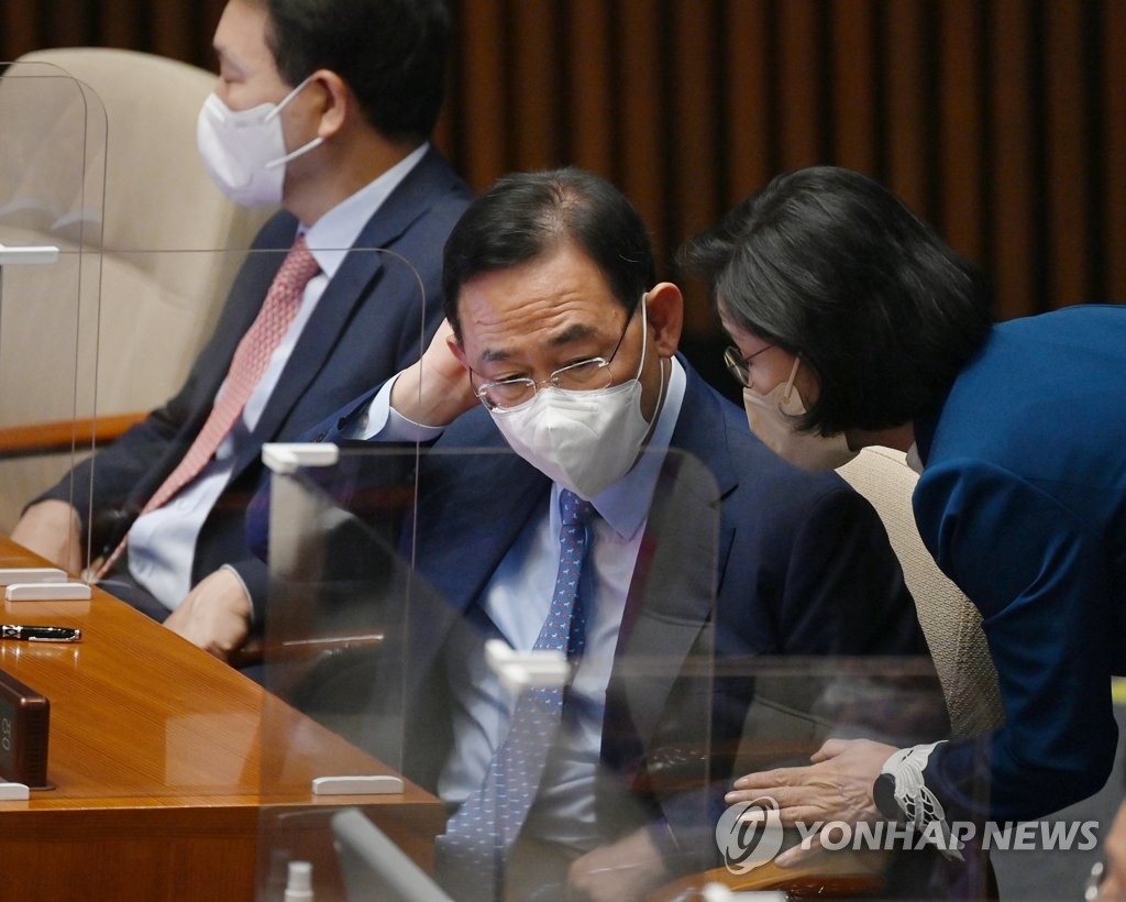 주호영 "김의장 만나 '박진 해임안' 상정거부 요청할 것"