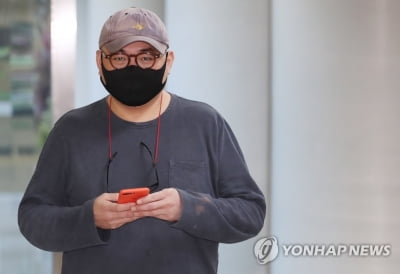 '폭행·흉기 위협' 정창욱 셰프 1심 징역 10개월 실형