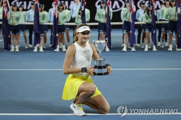 17세 안도라 테니스 소녀 "친구들이 한국 간다니까 난리예요"