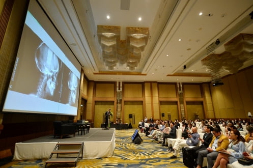 휴젤은 IMCAS Asia 2022에 참가해 단독 학술 심포지엄을 개최했다. 사진 제공=휴젤