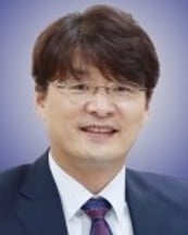 경사노위 상임위원에 김덕호 고용부 기조실장