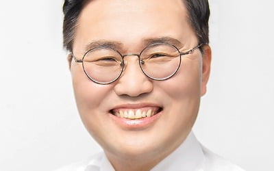 與 홍석준 "AI 기술인력 해외 유출 심각…우수인재 지원 늘려야"