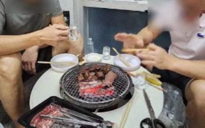 빌라 복도서 고기 굽는 남성들…"진짜 한국 맞나요?"