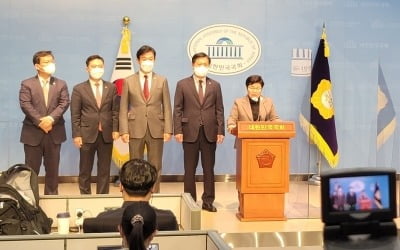 국힘 환노위원들 "민주, 김문수 고발안 날치기 통과…책임 물을 것"