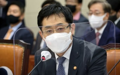 김주현 금융위원장 "채권시장 안정 위해 한은이 할 수 있는 조치 할 것"