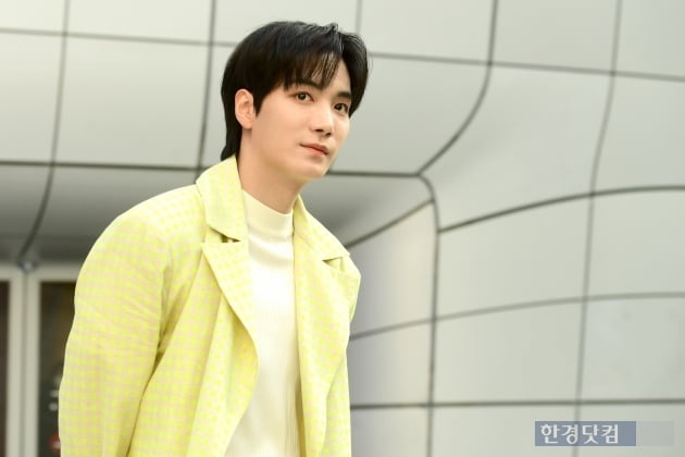 [포토] 김종현, '부드러운 눈빛~' (2023 S/S 서울패션위크)