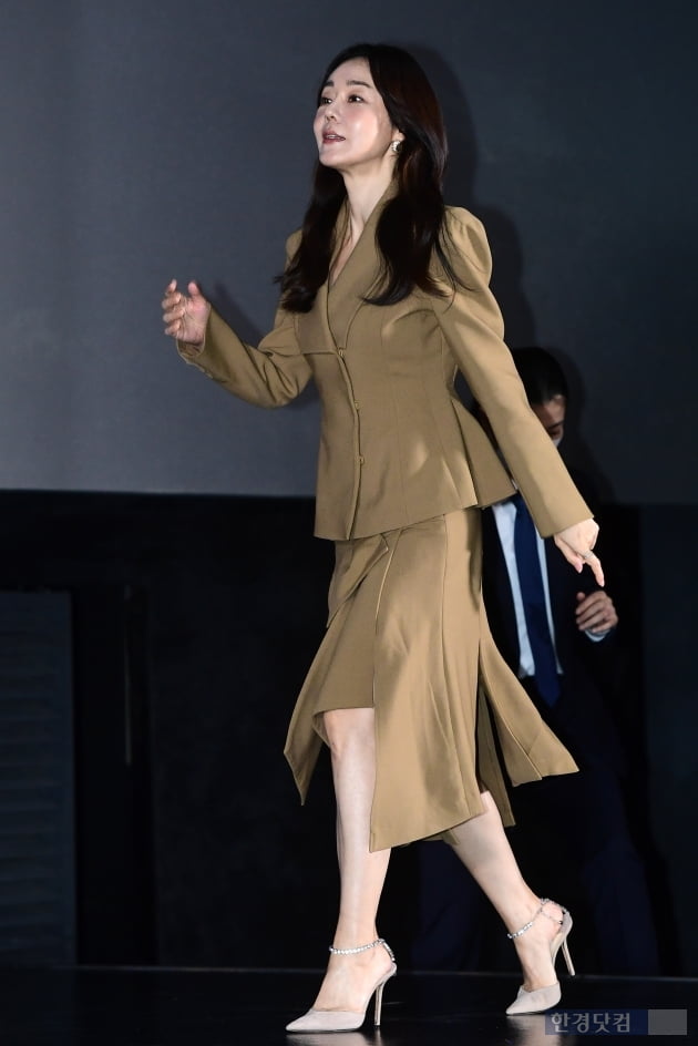 [포토] 김윤진, '우아한 모습으로 등장'