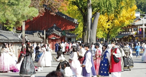 [포토] 관광객 북적이는 전주 한옥마을