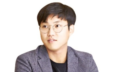 시인 박준이 말하는 '잡지가 있는 삶'…뒤표지 광고로 보는 '시대의 뒷모습'