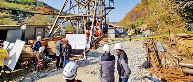 [포토] 제발 무사하기를…  