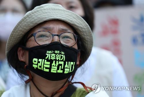 [100세 인간] ⑨ "손자 대신 군대 보내달라"…행동하는 세계 노인들