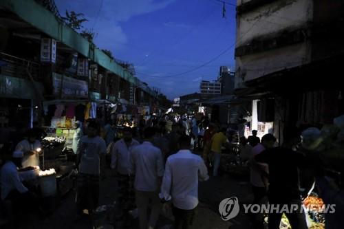 방글라데시, 전국 80% 한동안 대정전…1억3천만명 '블랙아웃'(종합)