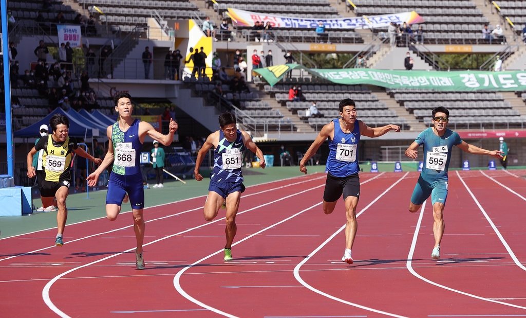 [전국체전] 황선우, 자유형 200ｍ 박태환 기록 넘고 대회新…이틀 연속 金