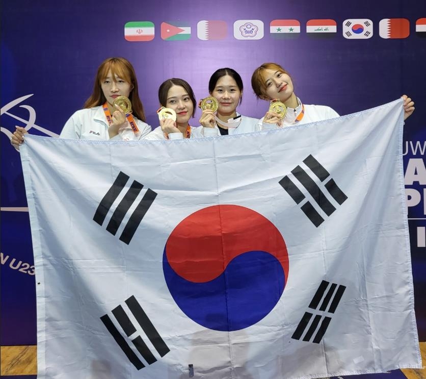 한국 펜싱, U-23 아시아선수권 단체전서 금메달 2개 추가