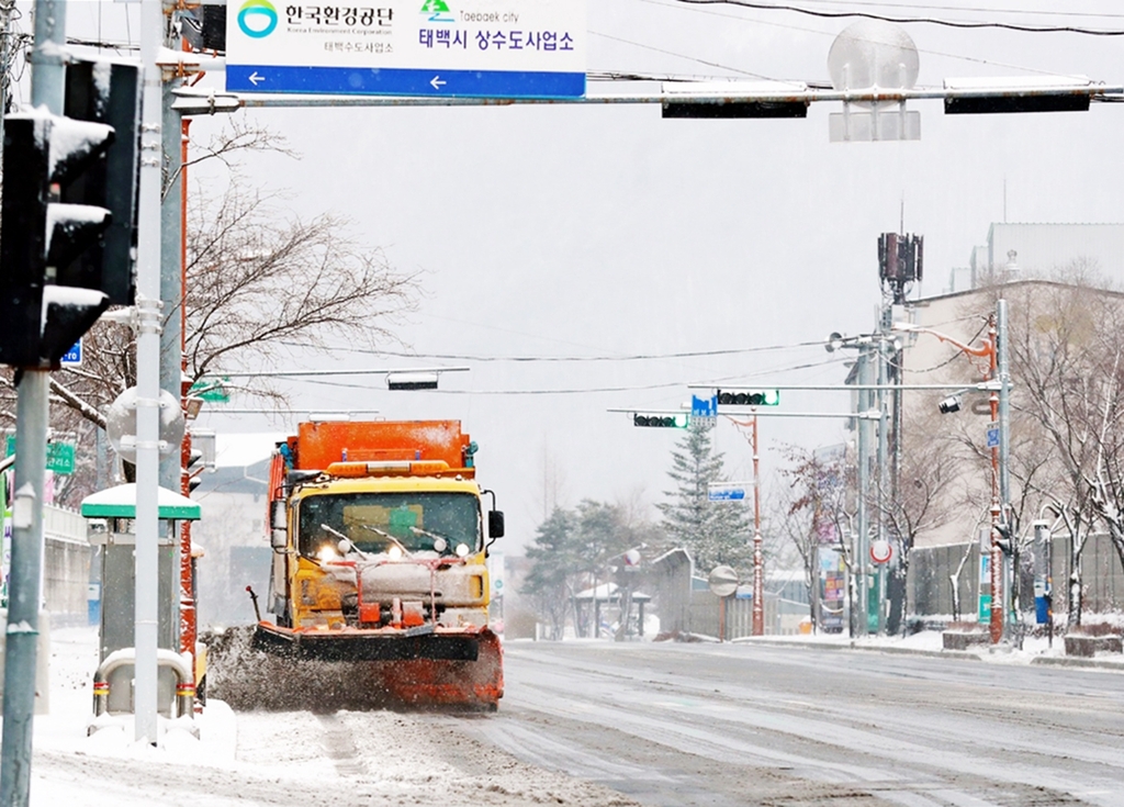 태백시 제설 차량에 GPS 부착…적재적소 이동·배치