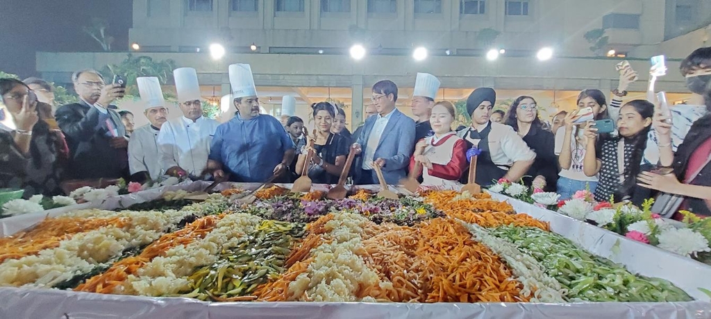 뉴델리서 선보인 한국전통 혼인잔치…한식페스타 개막