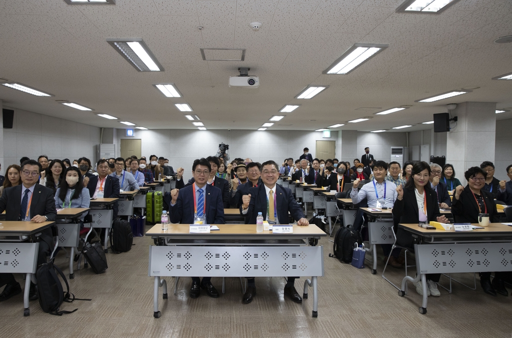 아마존의 성공 비결은 '가격·현지화·콘텐츠'…월드옥타 워크숍