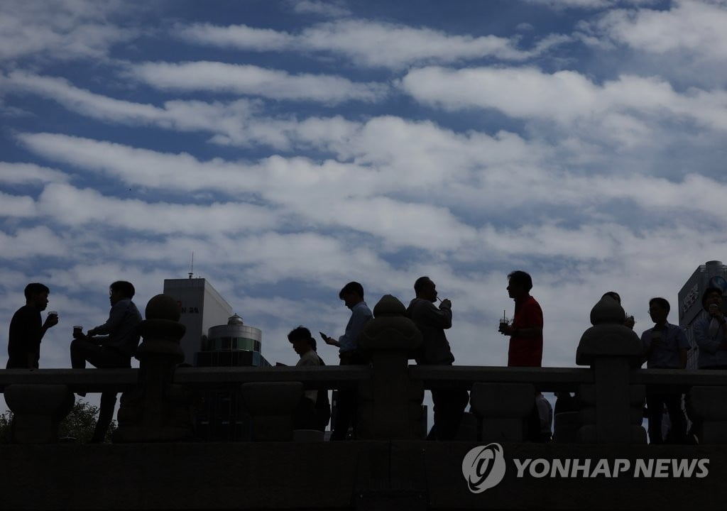 근로소득 상위 0.1%인데…세금 한 푼도 안 낸 사람 '8명'