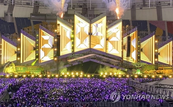 BTS 부산콘서트 스트리밍 5000만건…전세계 '들썩'