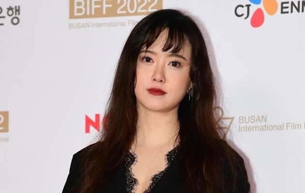 "마음 힘들어 살 쪘다"던 구혜선, 5일 만에 확 달라졌네…돌아온 원조 얼짱[27th BIFF]