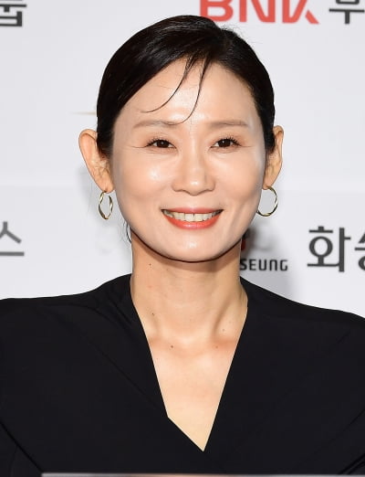 [TEN 포토] 김선영 "올해는 좀 많이 쉬었어요 연기가 하고 싶어요"