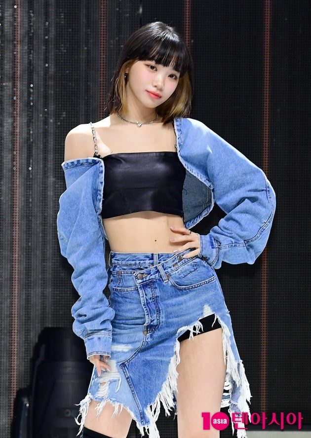 [TEN 포토] 르세라핌 김채원 '한줌 허리'