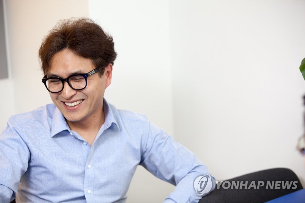 이기호 작가 "수도권과 지방 격차가 권위의 서열화로 치달아"