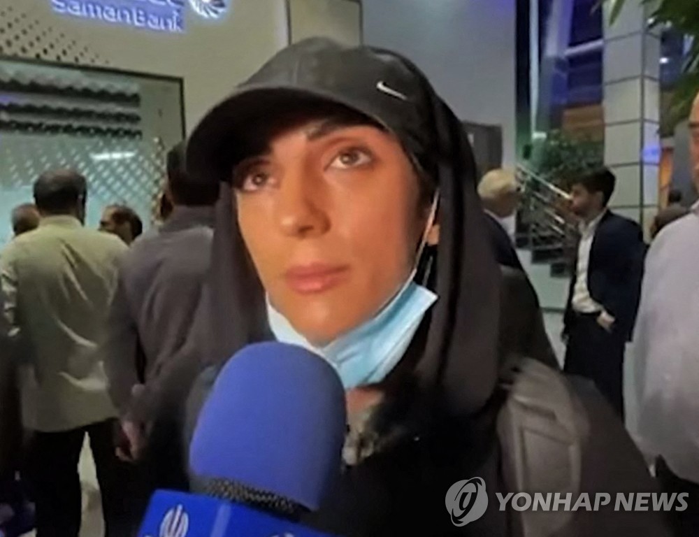 '히잡 미착용' 이란 클라이머 가택연금설…인권단체, 보호 촉구