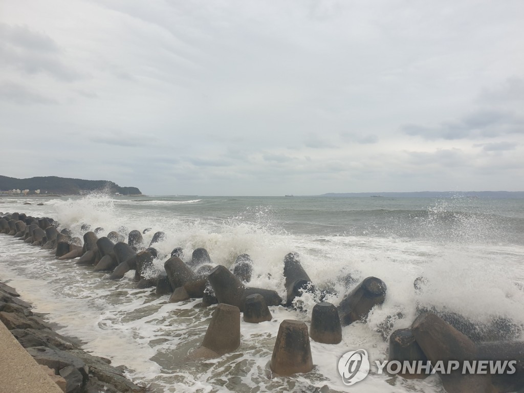 인천 서해에 풍랑경보…인천 등 4곳 강풍주의보 유지