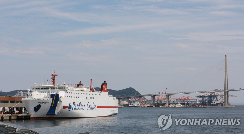 '부산항 원나잇 크루즈' 인기 회복…3개월 연속 300명대 탑승