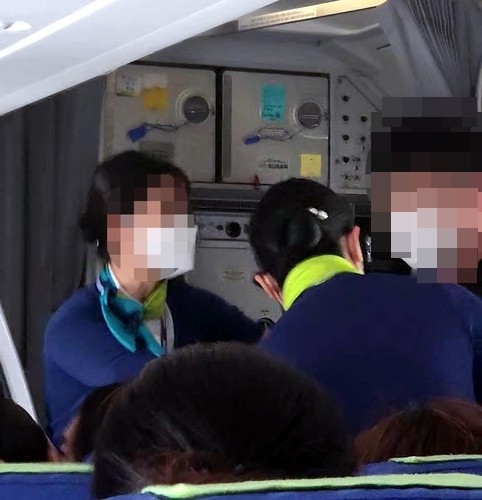 [제주공항 사람들] ③"내 남편이 누군줄 알아?"…승무원 감정노동 힘들어